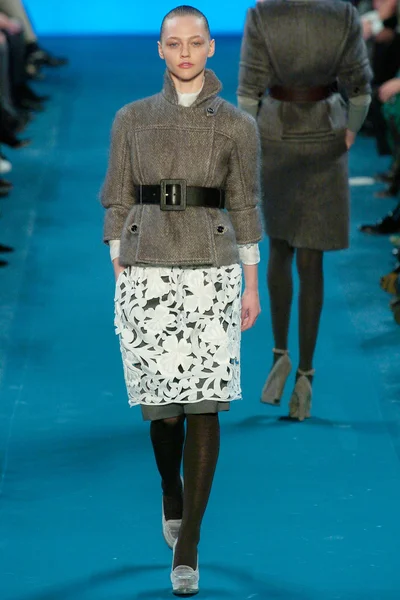 Look 5